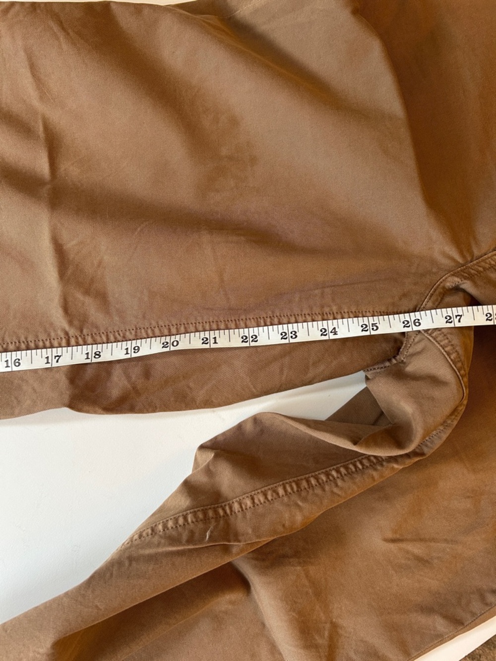 Everlane - Lightweight Wide-Leg Crop Chino - Picture 7 of 7